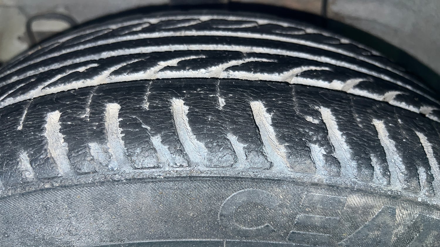 Used 2017 Hyundai Xcent S 1.1 CRDi Diesel Manual tyres RIGHT REAR TYRE TREAD VIEW