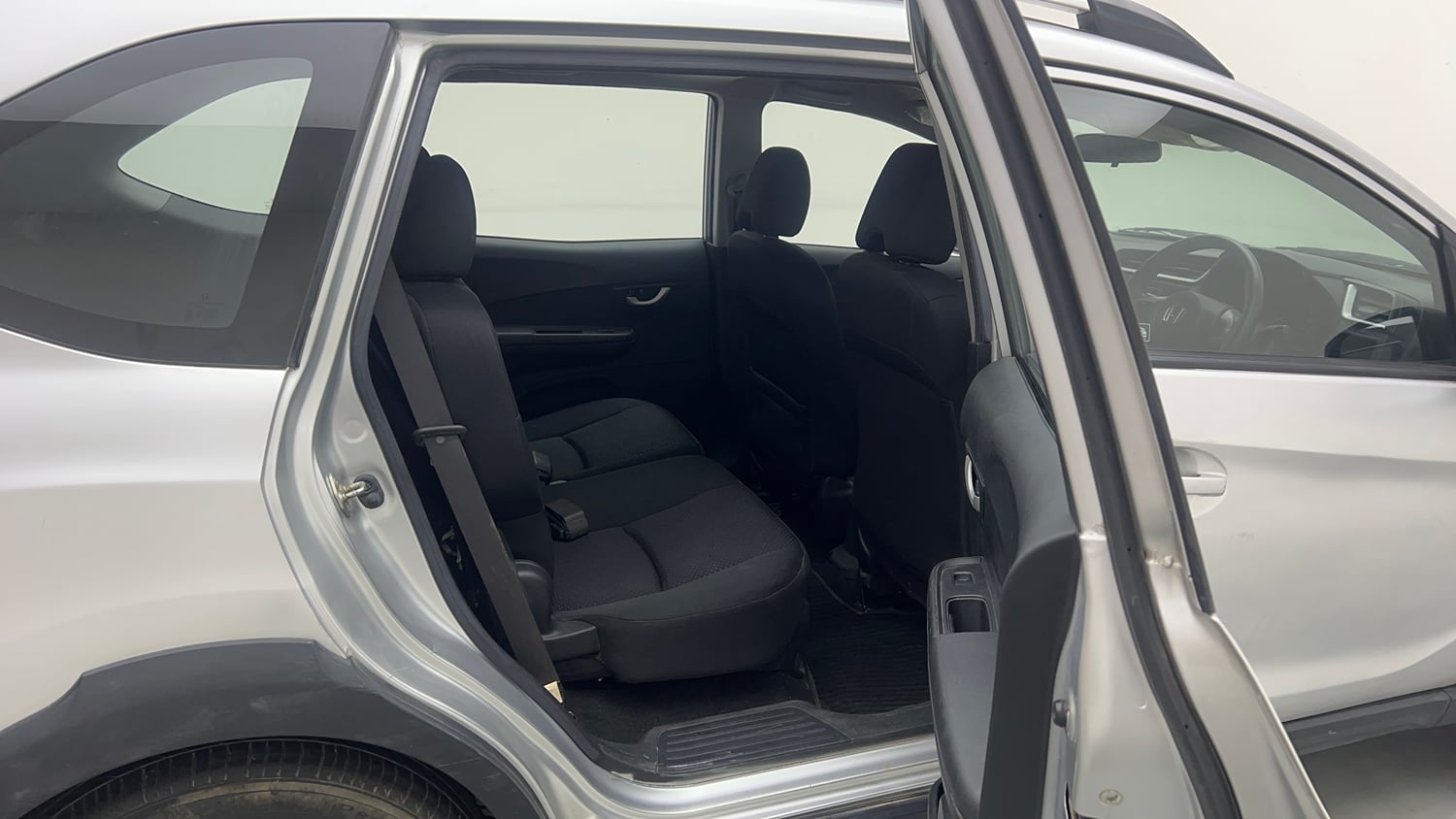 Used 2016 Honda BR-V S Petrol Petrol Manual interior RIGHT SIDE REAR DOOR CABIN VIEW