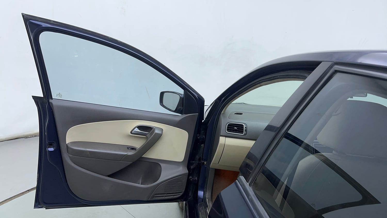 Used 2015 Volkswagen Vento Highline Diesel Diesel Manual interior LEFT FRONT DOOR OPEN VIEW