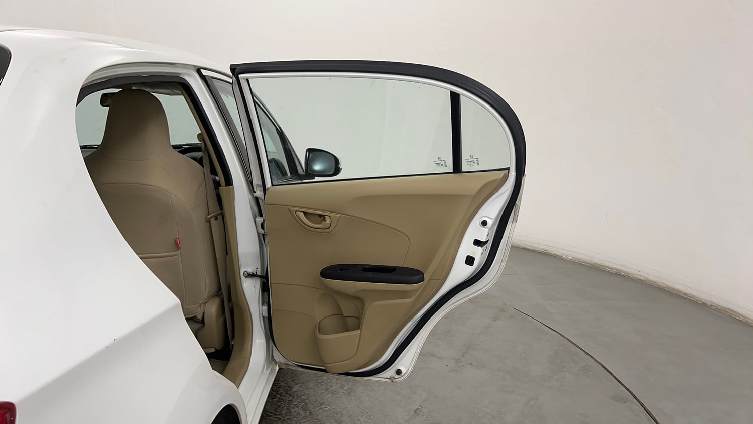 Used 2015 Honda Amaze 1.2 S i-VTEC Petrol Manual interior RIGHT REAR DOOR OPEN VIEW