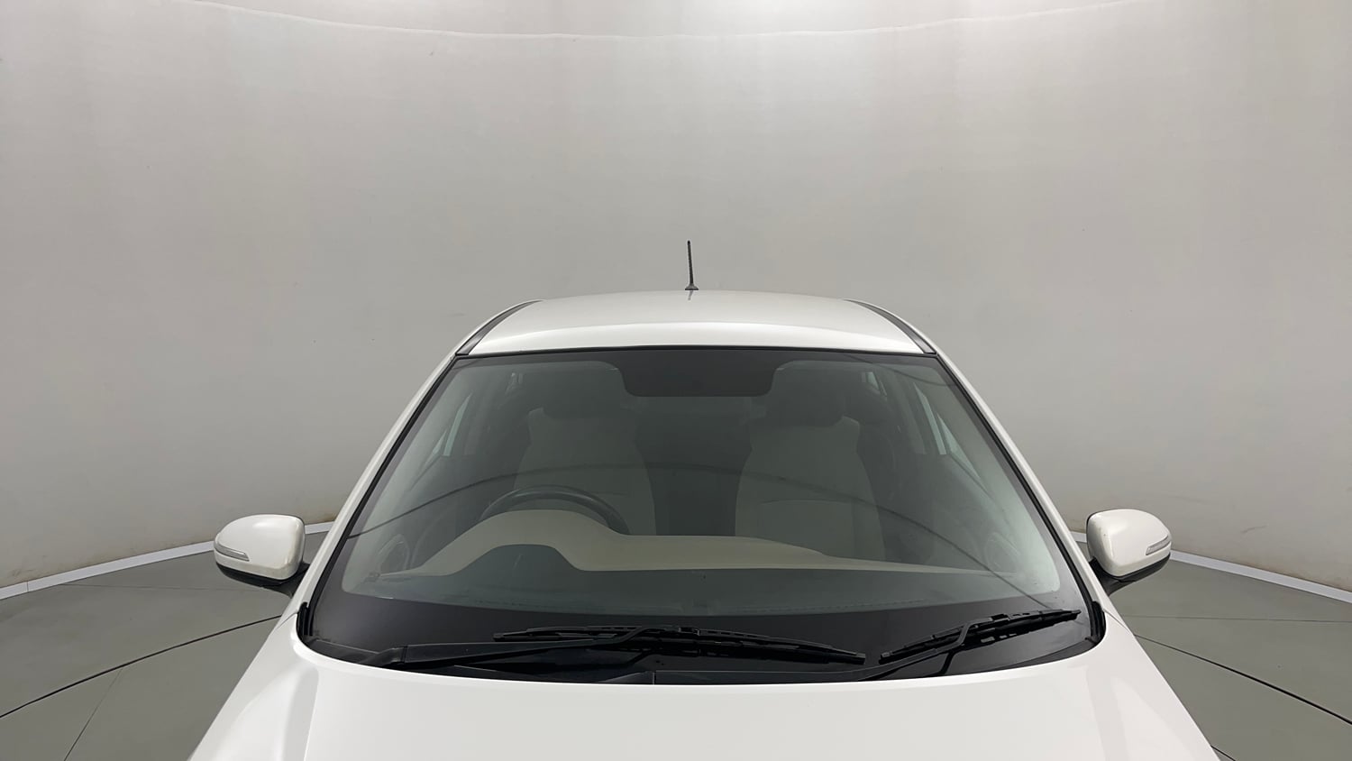 Used 2017 Hyundai Elite i20 Asta 1.2 (O) Petrol Manual exterior FRONT WINDSHIELD VIEW