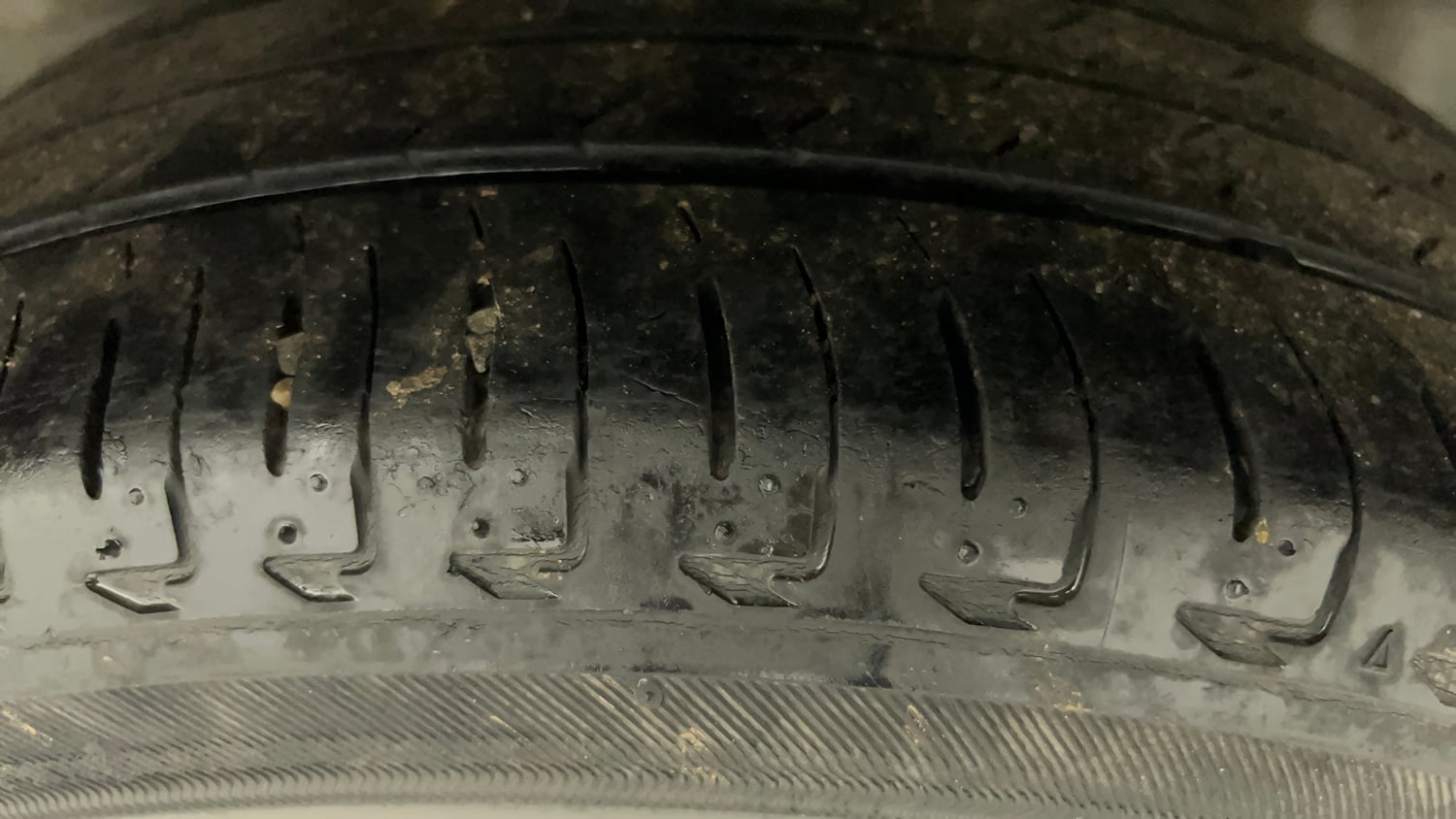 Used 2023 Honda City VX Petrol MT Petrol Manual tyres LEFT REAR TYRE TREAD VIEW