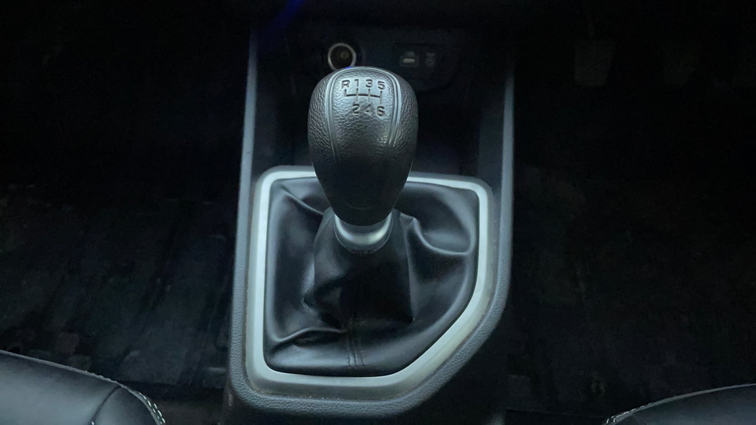 Used 2017 Hyundai Creta E Plus 1.6 Petrol Petrol Manual interior GEAR  KNOB VIEW