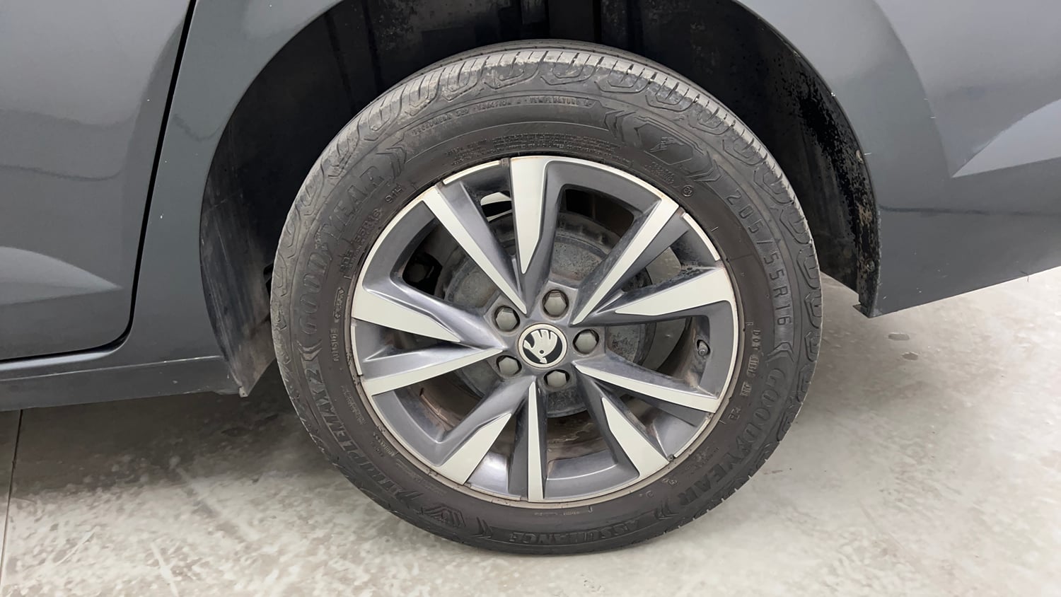 Used 2023 Skoda Slavia Style 1.5L TSI DSG Petrol Automatic tyres LEFT REAR TYRE RIM VIEW