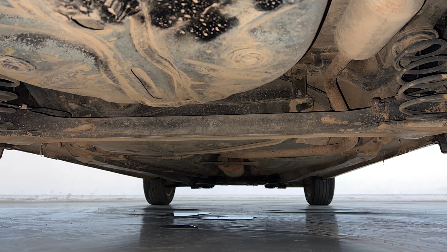 Used 2019 Maruti Suzuki Baleno Zeta 1.2 Petrol Manual extra REAR UNDERBODY VIEW (TAKEN FROM REAR)