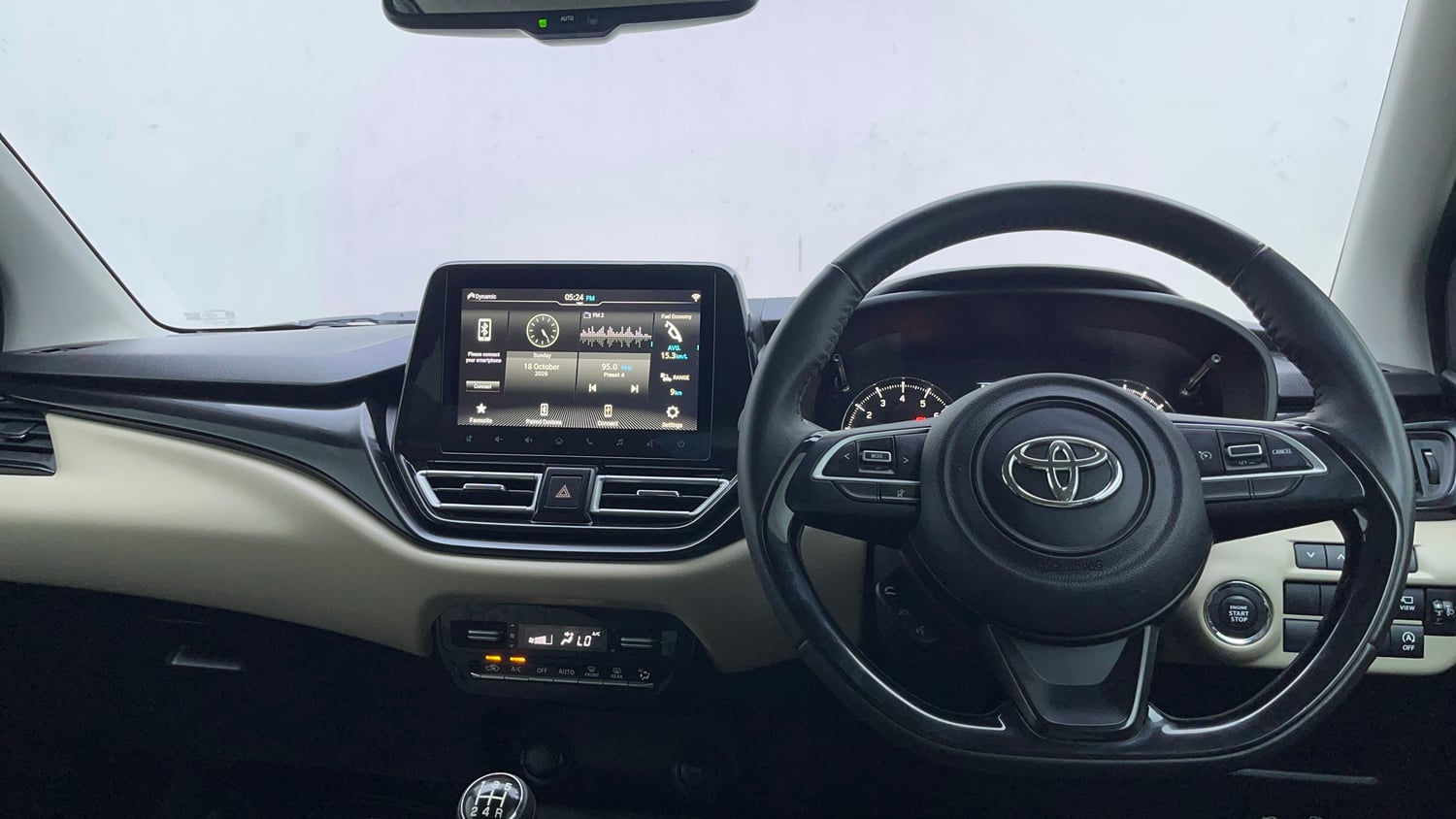 Used 2024 Toyota Glanza V Petrol Manual interior DASHBOARD VIEW