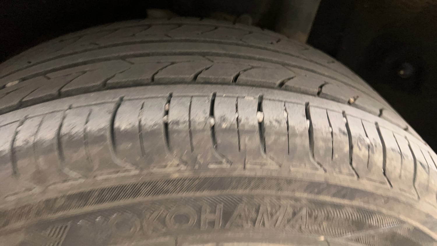 Used 2019 Maruti Suzuki Vitara Brezza [2016-2020] ZDi Plus Diesel Manual tyres LEFT REAR TYRE TREAD VIEW