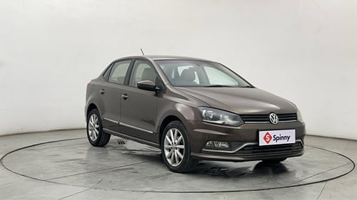 Used 2017 Volkswagen Ameo Highline Plus 1.5L AT (D)16 Alloy Diesel Automatic exterior RIGHT FRONT CORNER VIEW