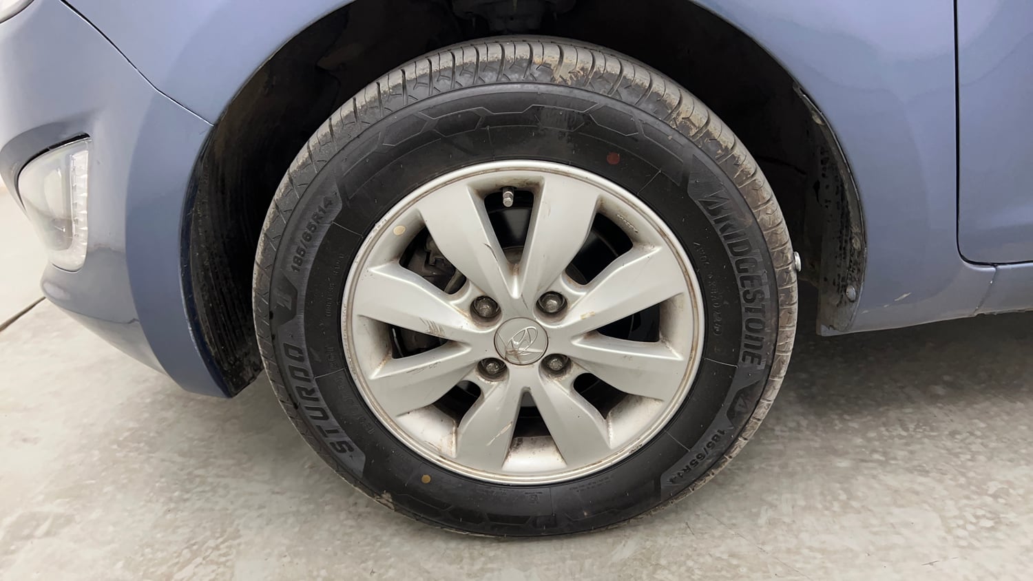 Used 2014 Hyundai i20 Asta 1.2 Petrol Manual tyres LEFT FRONT TYRE RIM VIEW