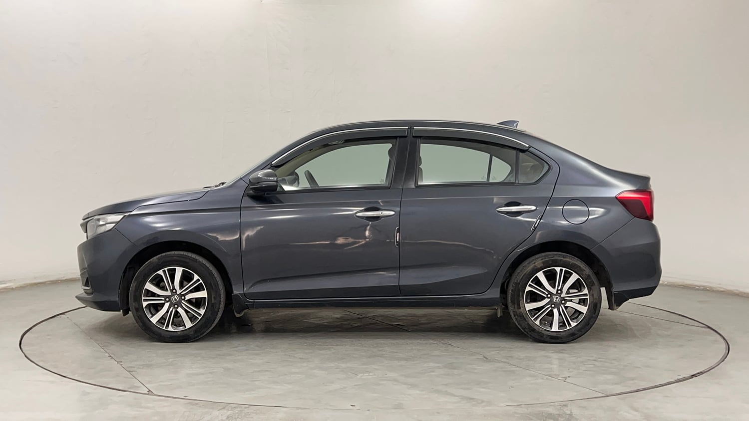 Used 2022 Honda Amaze VX CVT 1.2 Petrol Petrol Automatic exterior LEFT SIDE VIEW