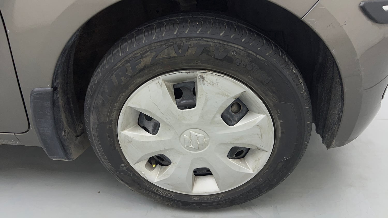 Used 2022 Maruti Suzuki Wagon R VXI 1.0 Petrol Manual tyres RIGHT FRONT TYRE RIM VIEW