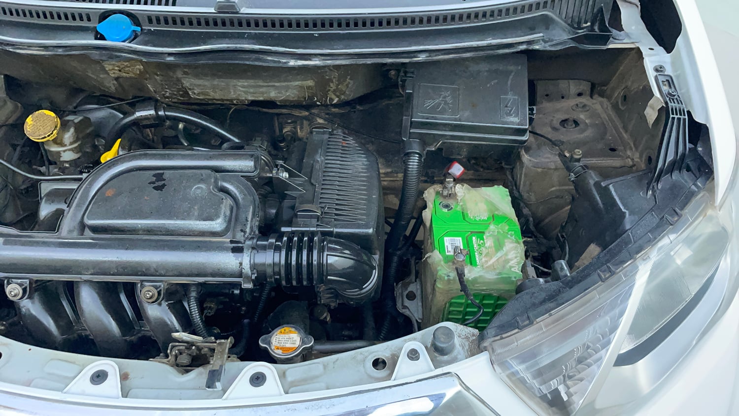 Used 2016 Datsun Redi-GO T (O) Petrol Manual engine ENGINE LEFT SIDE VIEW