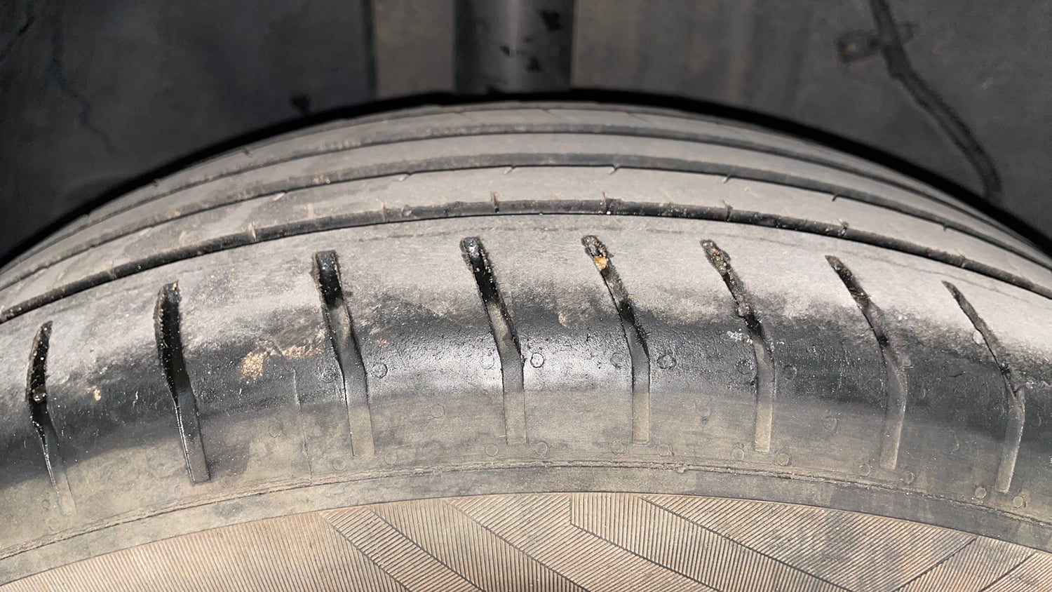 Used 2023 Tata Punch Accomplished MT Petrol Manual tyres RIGHT REAR TYRE TREAD VIEW
