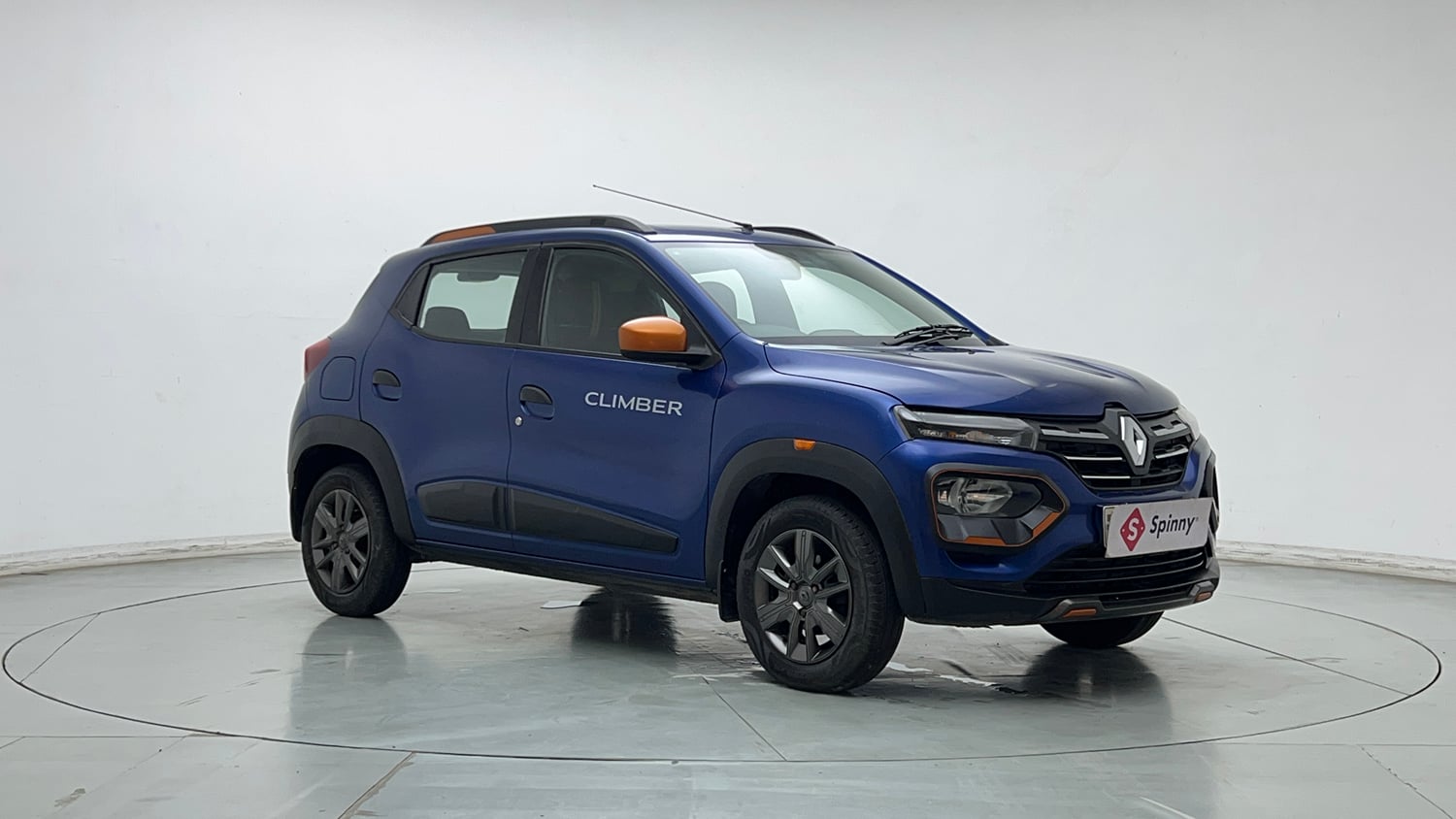 Used 2021 Renault Kwid CLIMBER 1.0 AMT Opt Petrol Automatic exterior RIGHT FRONT CORNER VIEW