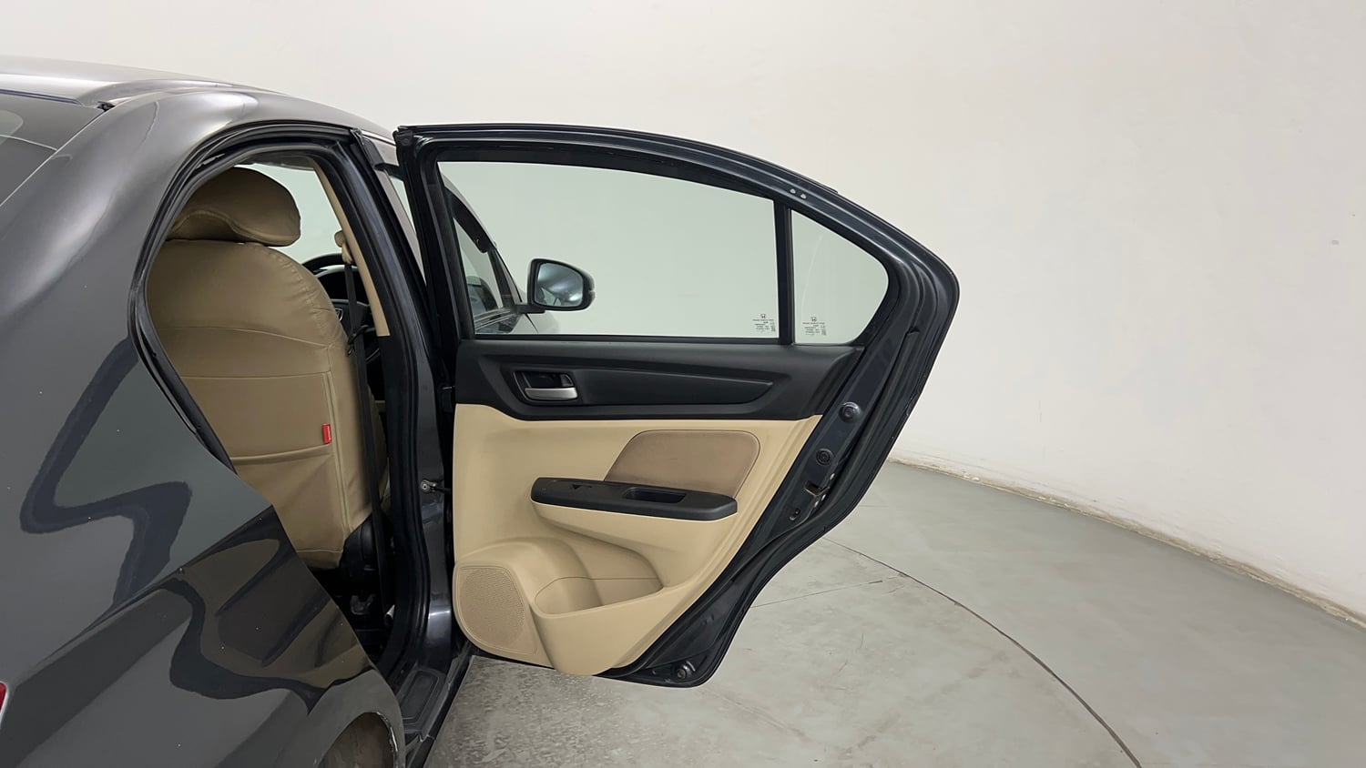 Used 2022 Honda Amaze VX CVT 1.2 Petrol Petrol Automatic interior RIGHT REAR DOOR OPEN VIEW