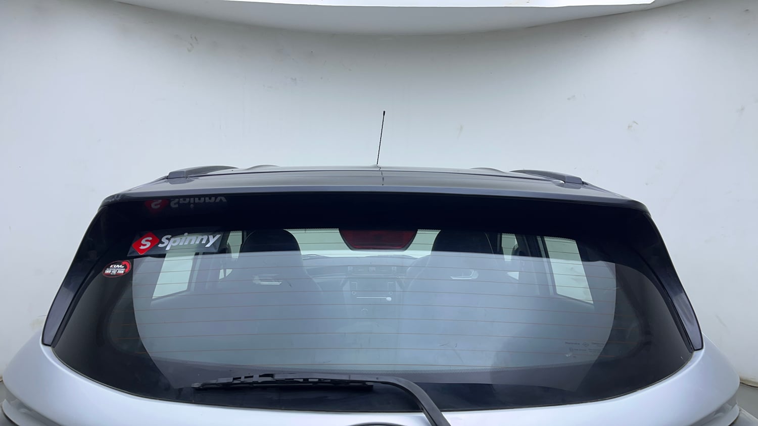 Used 2019 Mahindra KUV100 NXT K8 6 STR Dual Tone Petrol Manual exterior BACK WINDSHIELD VIEW