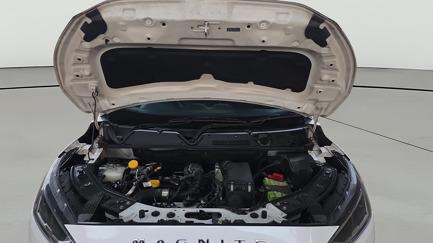 Used 2022 Nissan Magnite XV Premium Turbo CVT Petrol Automatic engine ENGINE & BONNET OPEN FRONT VIEW