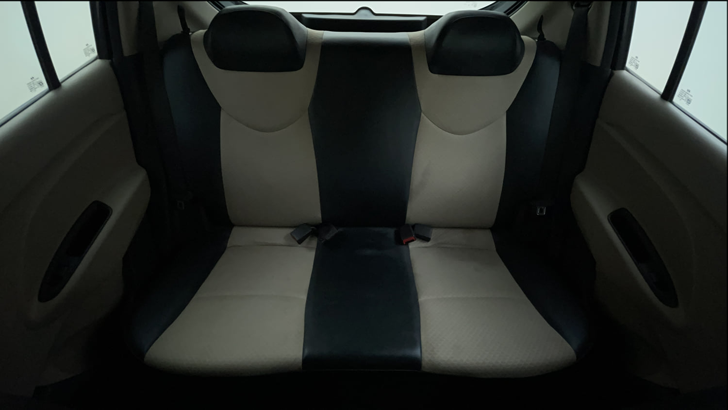 Used 2021 Hyundai Santro Magna Petrol Manual interior REAR SEAT CONDITION VIEW