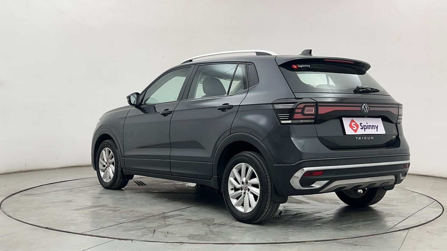 Used 2022 Volkswagen Taigun Highline 1.0 TSI AT Petrol Automatic exterior LEFT REAR CORNER VIEW
