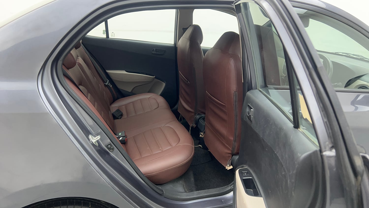 Used 2018 Hyundai Xcent E+ CNG (Outside Fitted) Cng Manual interior RIGHT SIDE REAR DOOR CABIN VIEW