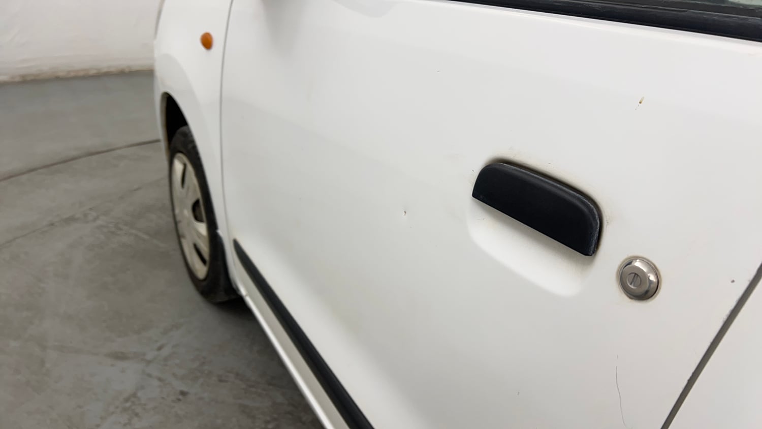 Used 2014 Maruti Suzuki Wagon R VXI Petrol Manual dents MINOR SCRATCH