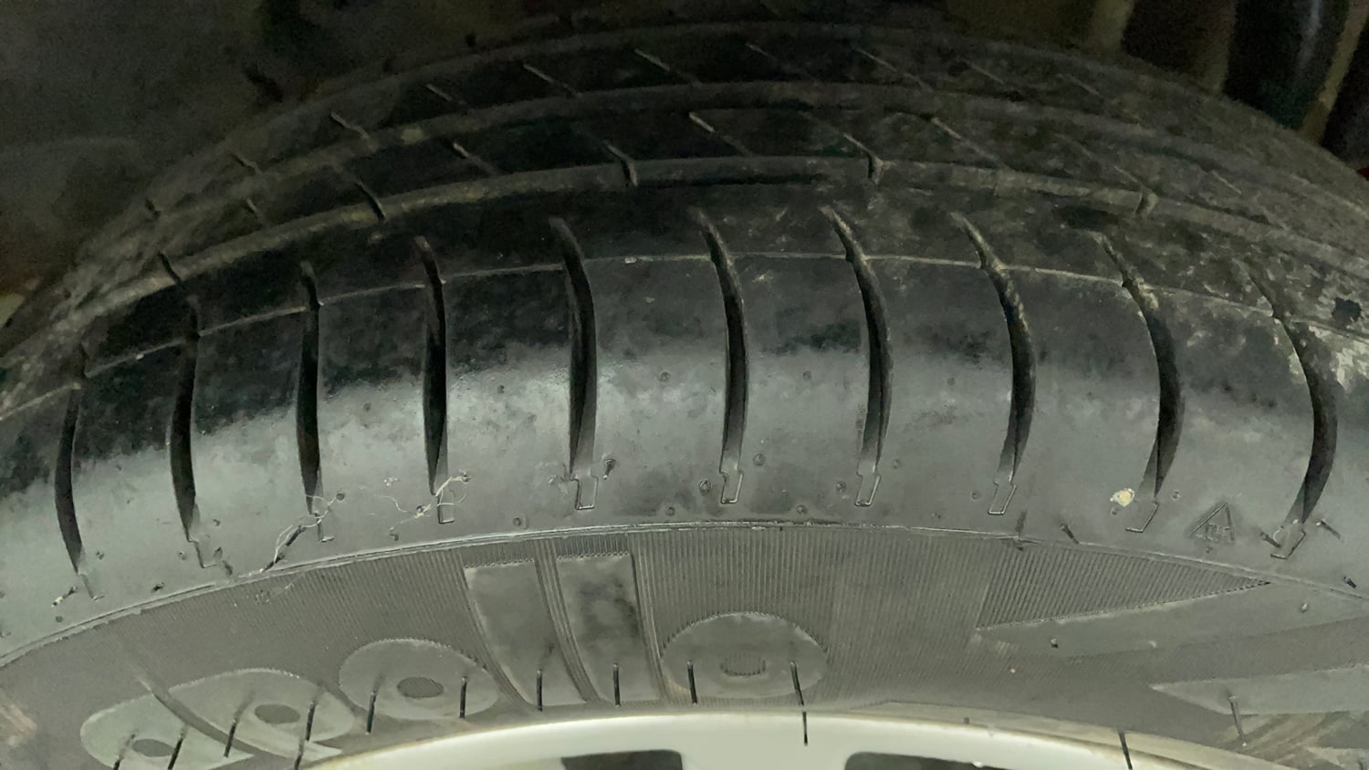 Used 2018 Tata Tiago Revotron XZ Petrol Manual tyres LEFT REAR TYRE TREAD VIEW