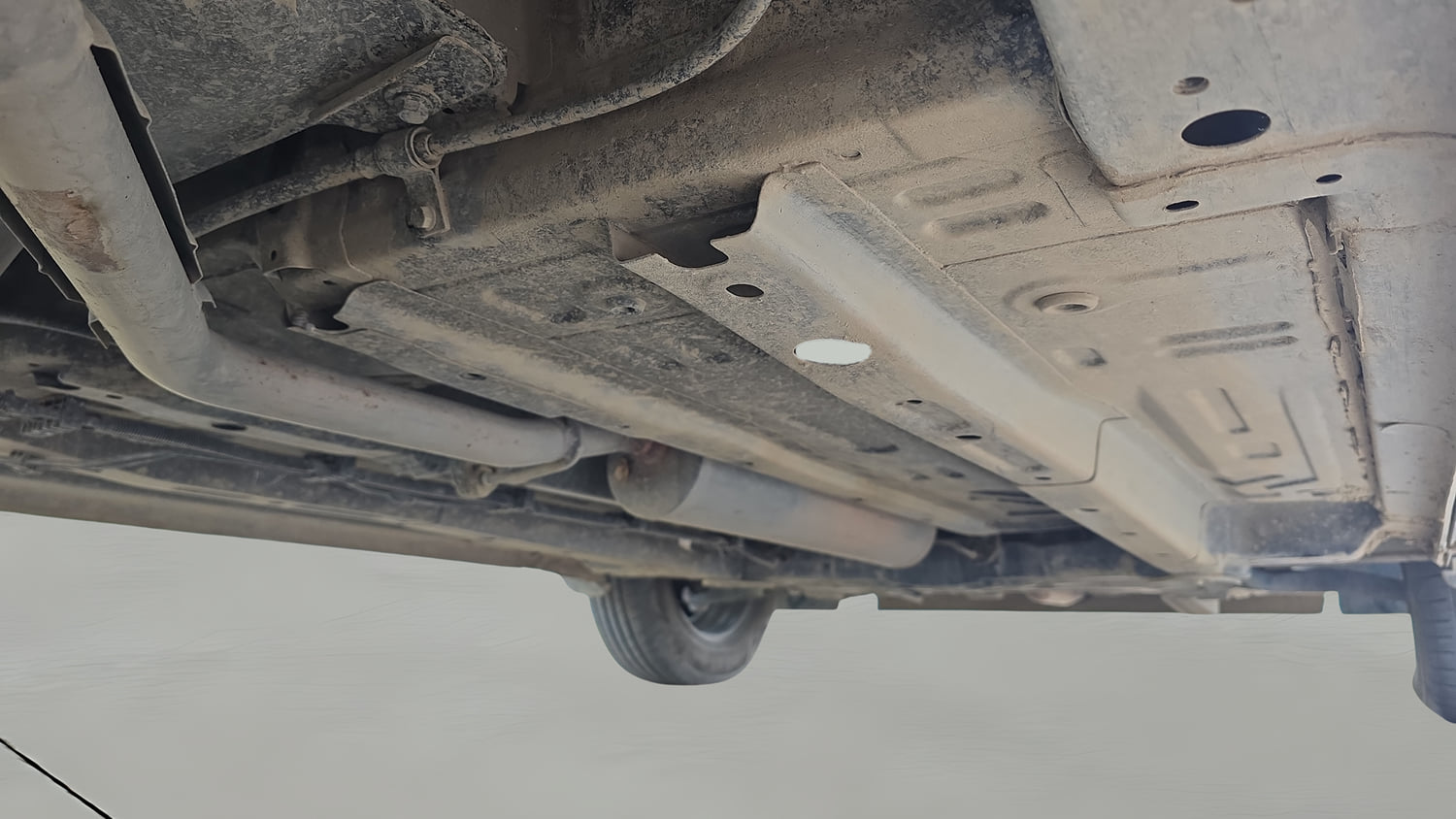 Used 2023 Tata Punch Accomplished MT Petrol Manual extra REAR RIGHT UNDERBODY VIEW