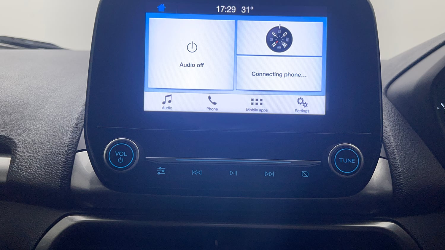 Used 2018 Ford EcoSport Trend 1.5L Ti-VCT Petrol Manual top_features Touch screen infotainment system