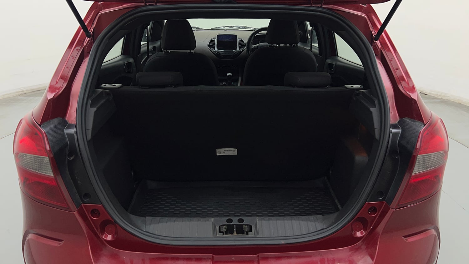 Used 2019 Ford Freestyle Titanium Plus 1.2 Ti-VCT Petrol Manual interior DICKY INSIDE VIEW