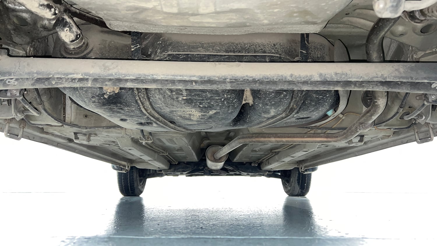Used 2014 Maruti Suzuki Celerio VXi AMT Petrol Automatic extra REAR UNDERBODY VIEW (TAKEN FROM REAR)
