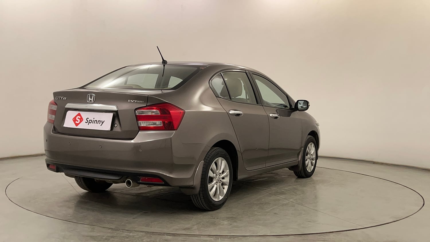 Used 2012 Honda City 1.5 V MT Petrol Manual exterior RIGHT REAR CORNER VIEW