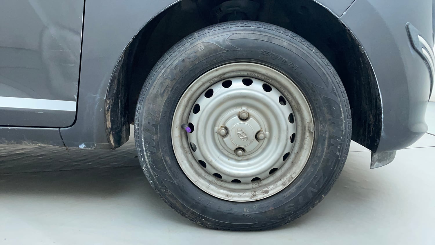 Used 2021 Hyundai Santro Magna Petrol Manual tyres RIGHT FRONT TYRE RIM VIEW
