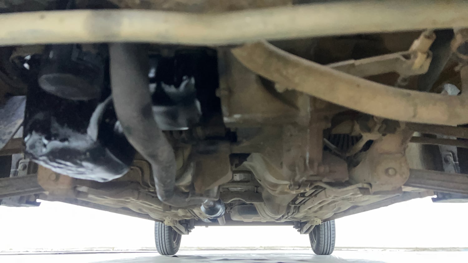 Used 2014 Maruti Suzuki Alto 800 Lxi Petrol Manual extra FRONT LEFT UNDERBODY VIEW