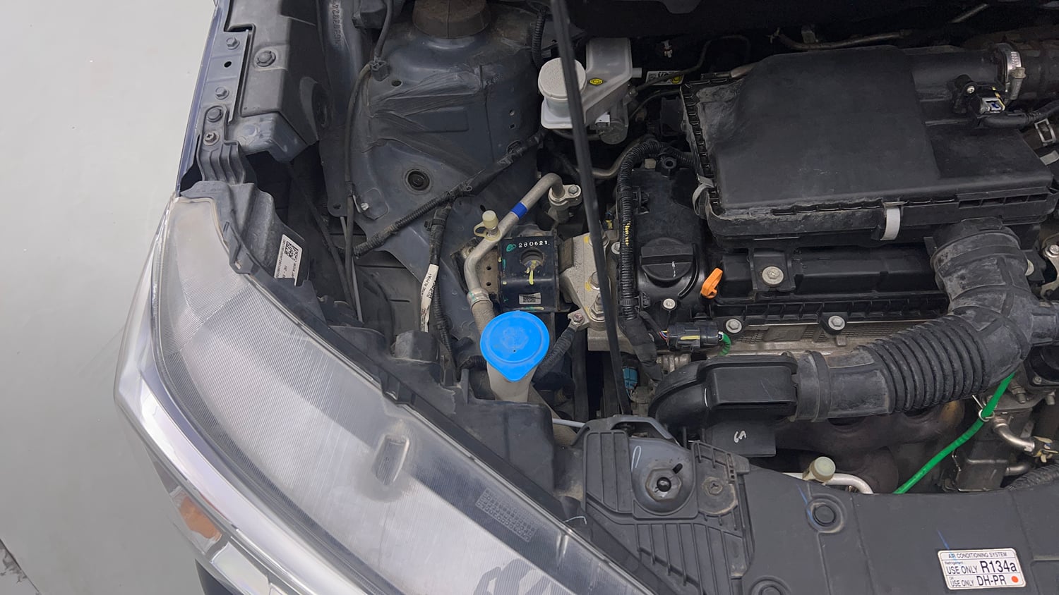 Used 2022 Maruti Suzuki XL6 Alpha Plus AT Petrol Petrol Automatic engine ENGINE RIGHT SIDE VIEW