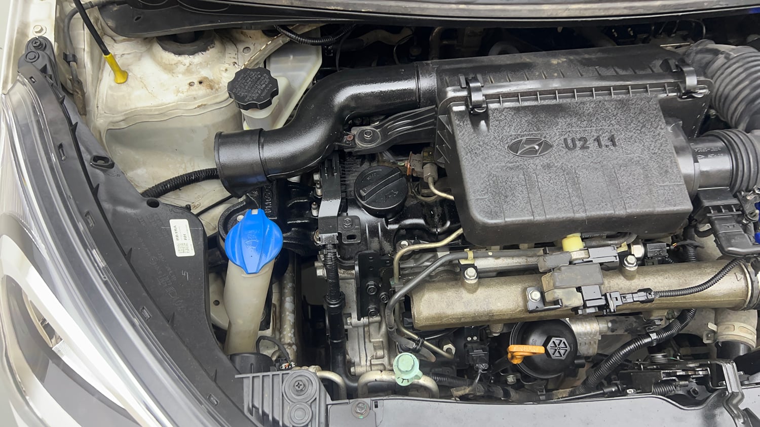 Used 2017 Hyundai Xcent S 1.1 CRDi Diesel Manual engine ENGINE RIGHT SIDE VIEW