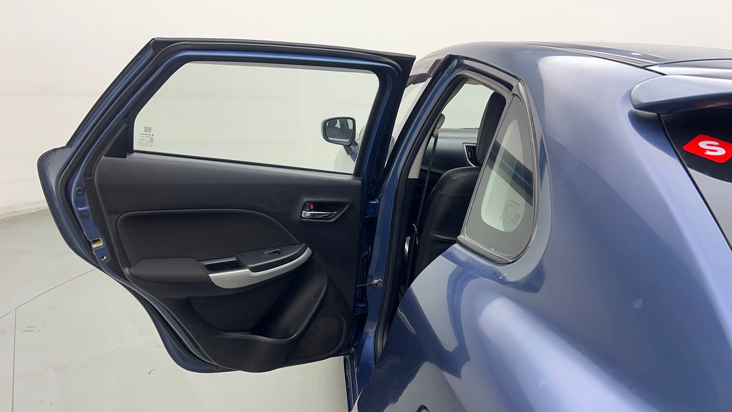 Used 2018 Maruti Suzuki Baleno Delta 1.2 Petrol Manual interior LEFT REAR DOOR OPEN VIEW