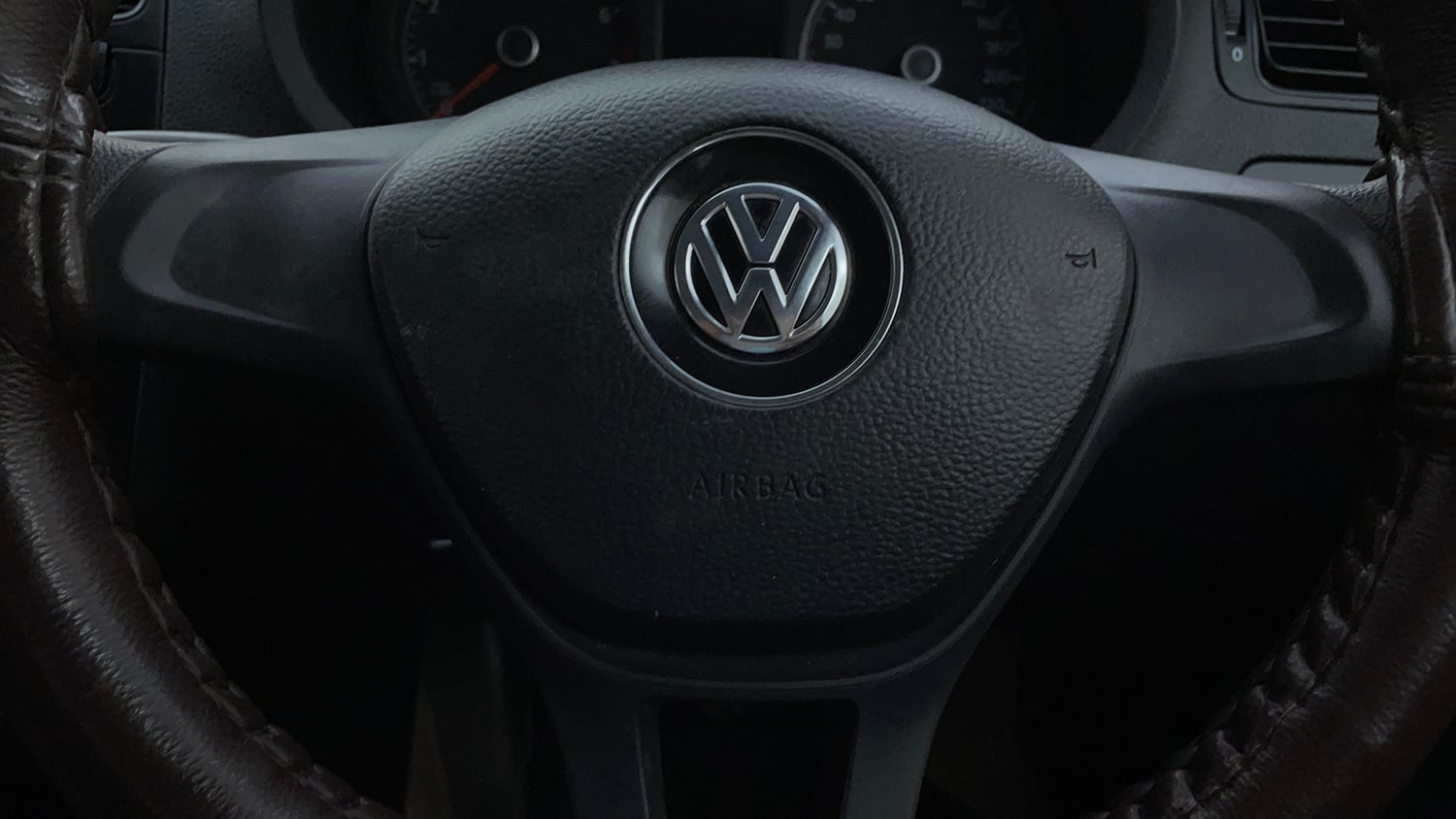 Used 2019 Volkswagen Ameo Comfortline 1.0L (P) Petrol Manual top_features Airbags