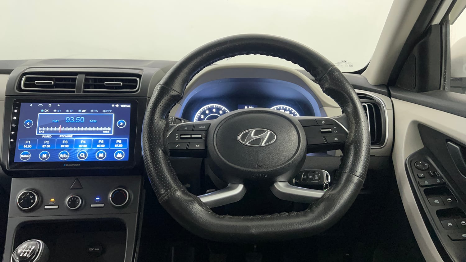 Used 2023 Hyundai Creta E 1.5 Petrol Petrol Manual interior STEERING VIEW