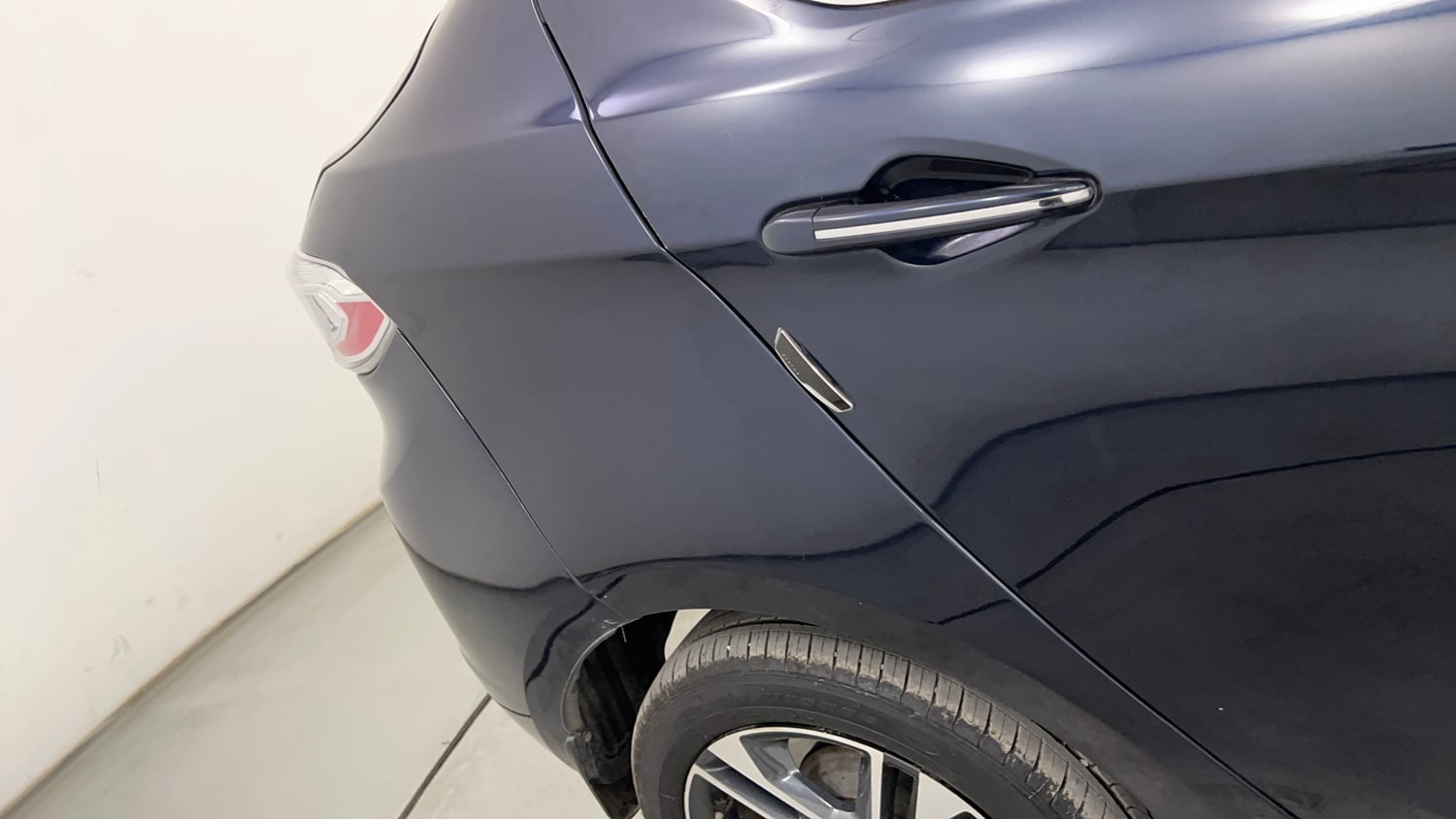 Used 2019 Tata Tigor Revotron XZA Petrol Automatic dents MINOR SCRATCH