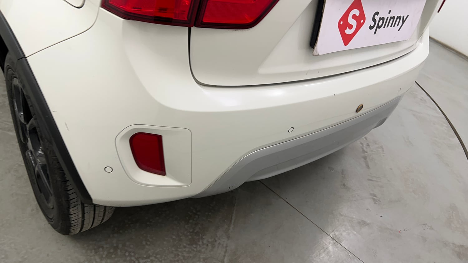 Used 2022 Maruti Suzuki Ignis Zeta 1.2 MT Petrol Manual dents MINOR SCRATCH
