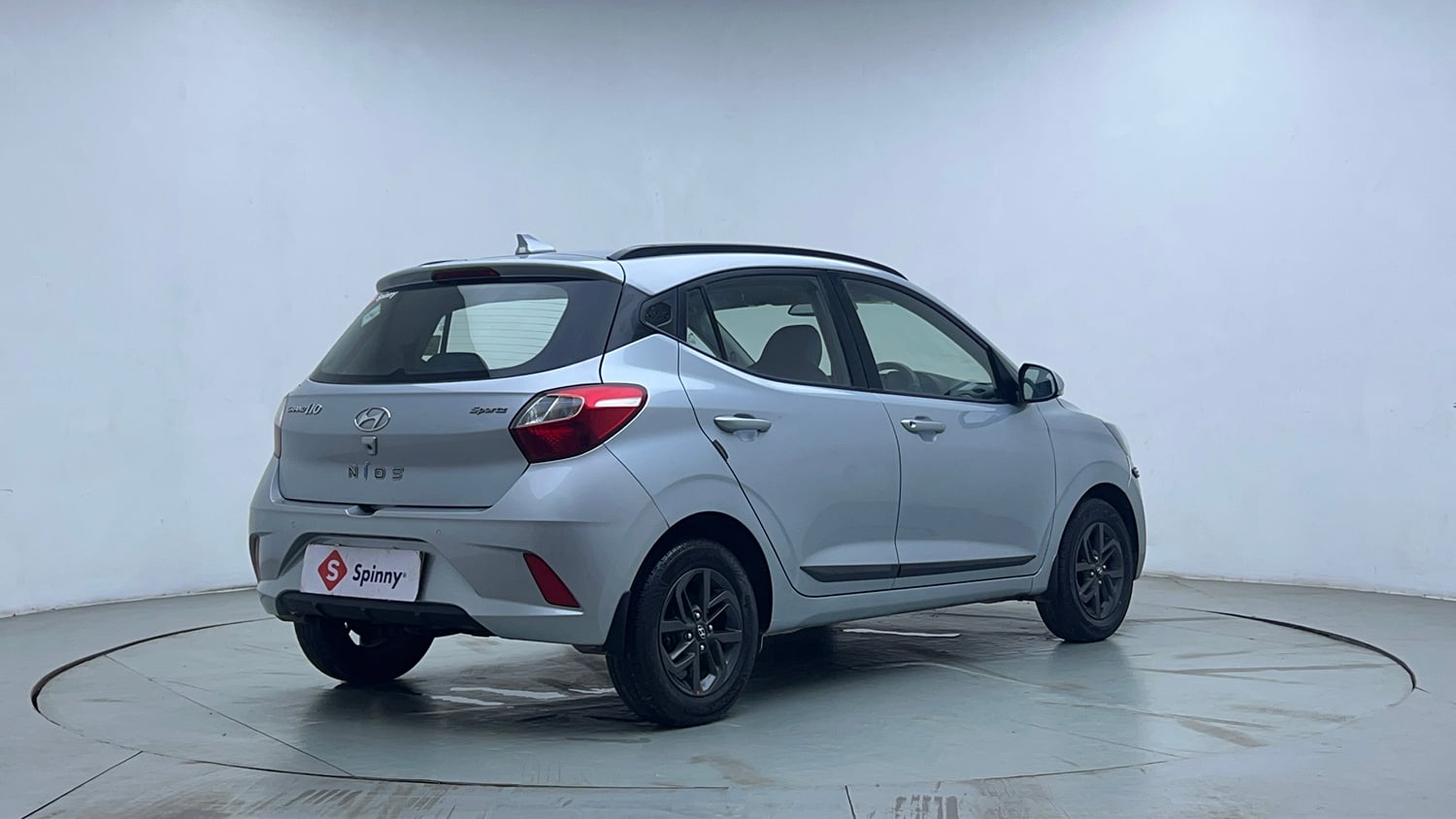 Used 2021 Hyundai Grand i10 Nios Sportz 1.2 Kappa VTVT CNG Cng Manual exterior RIGHT REAR CORNER VIEW