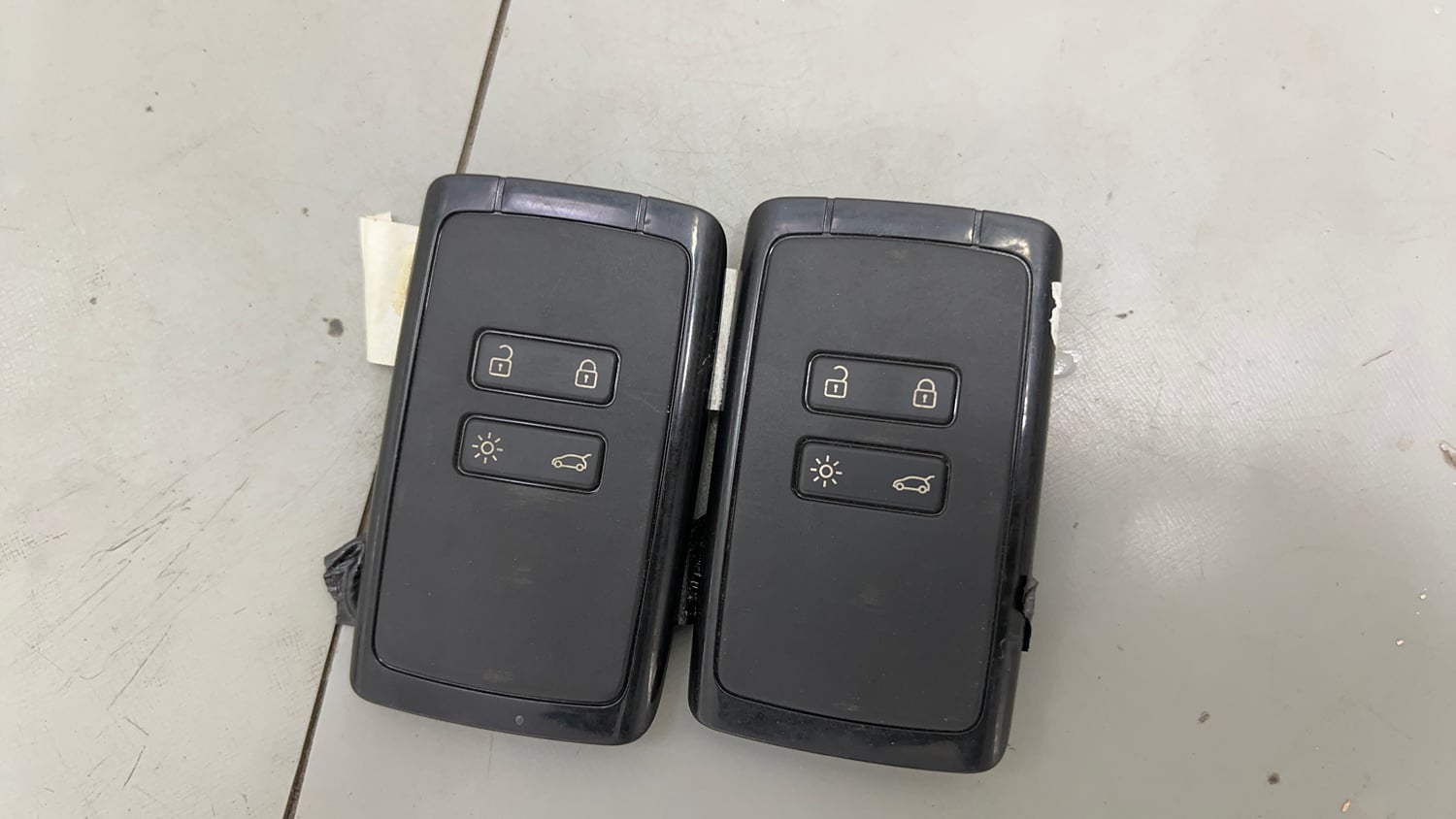 Used 2023 Renault Triber RXZ Petrol Manual extra CAR KEY VIEW