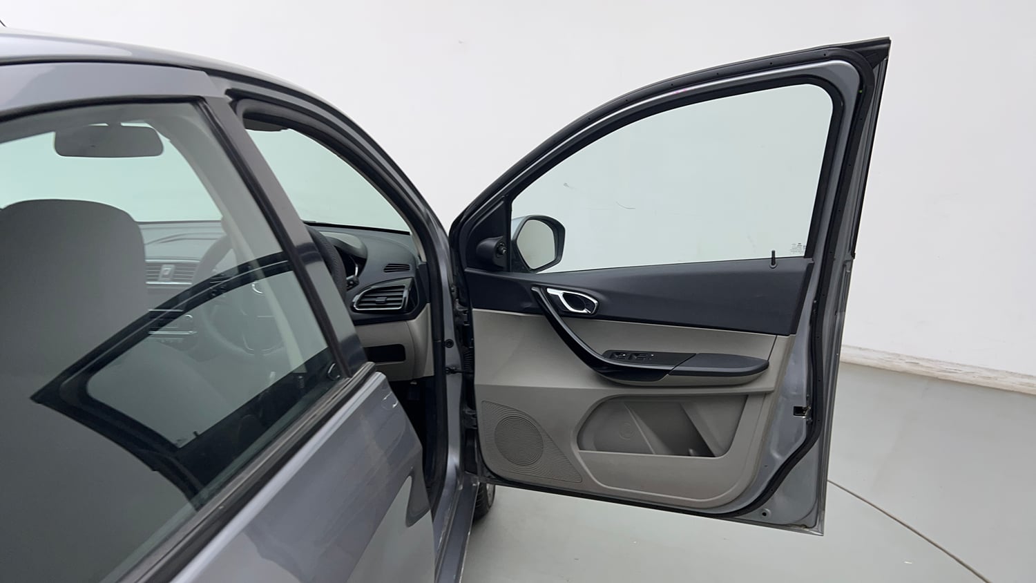 Used 2018 Tata Tiago Revotron XZ Petrol Manual interior RIGHT FRONT DOOR OPEN VIEW