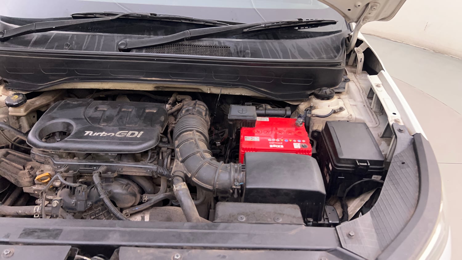 Used 2019 Hyundai Venue SX Plus 1.0 Turbo DCT Petrol Automatic engine ENGINE LEFT SIDE HINGE & APRON VIEW