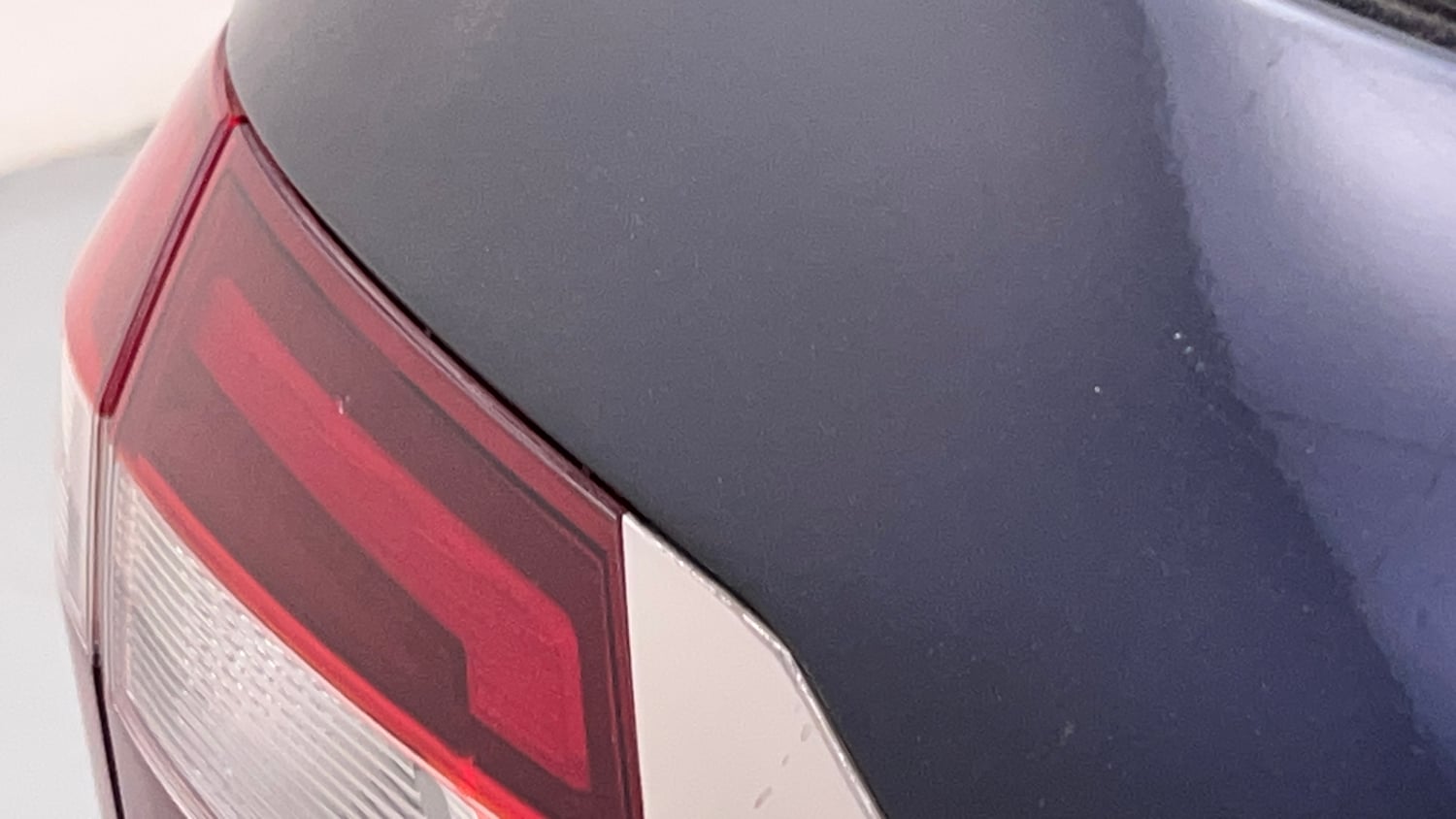 Used 2022 Hyundai Alcazar Signature (O) 7 Seater 1.5 Diesel AT Diesel Automatic dents MINOR SCRATCH