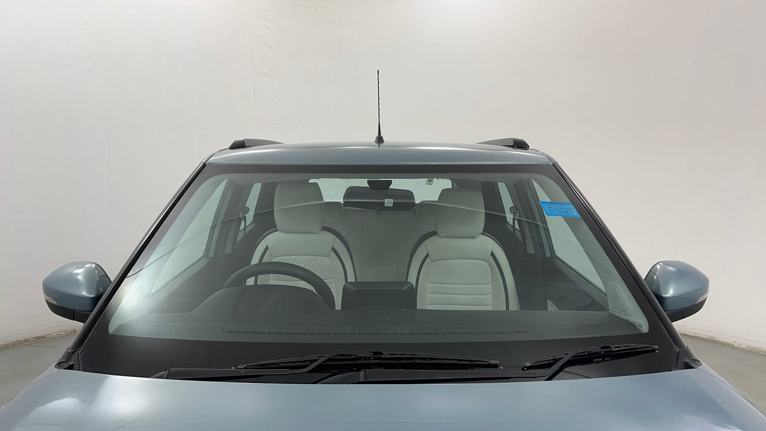 Used 2022 Tata Punch Accomplished Dazzle Pack MT Petrol Manual exterior FRONT WINDSHIELD VIEW