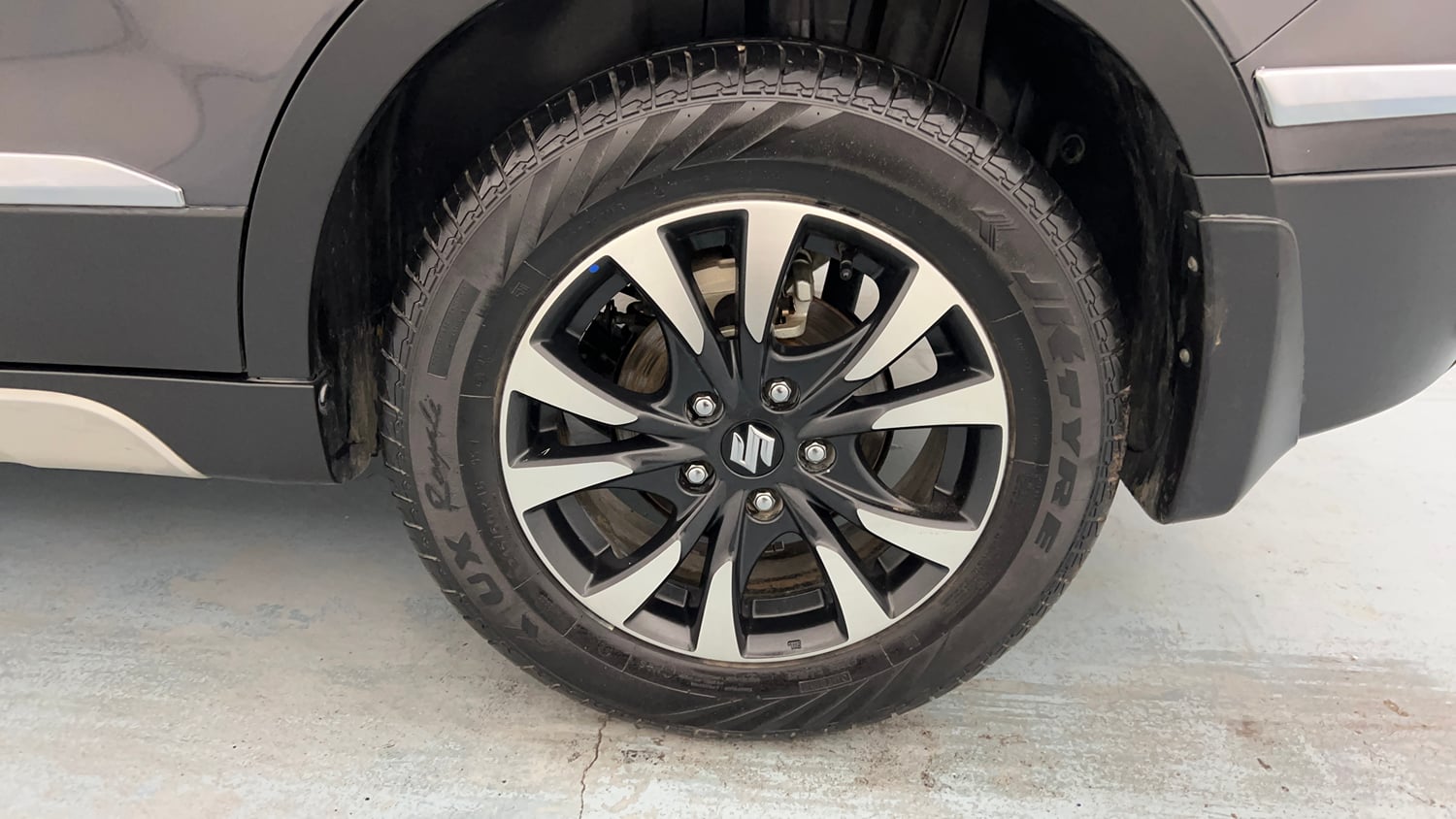 Used 2022 Maruti Suzuki S-Cross Zeta Petrol Manual tyres LEFT REAR TYRE RIM VIEW