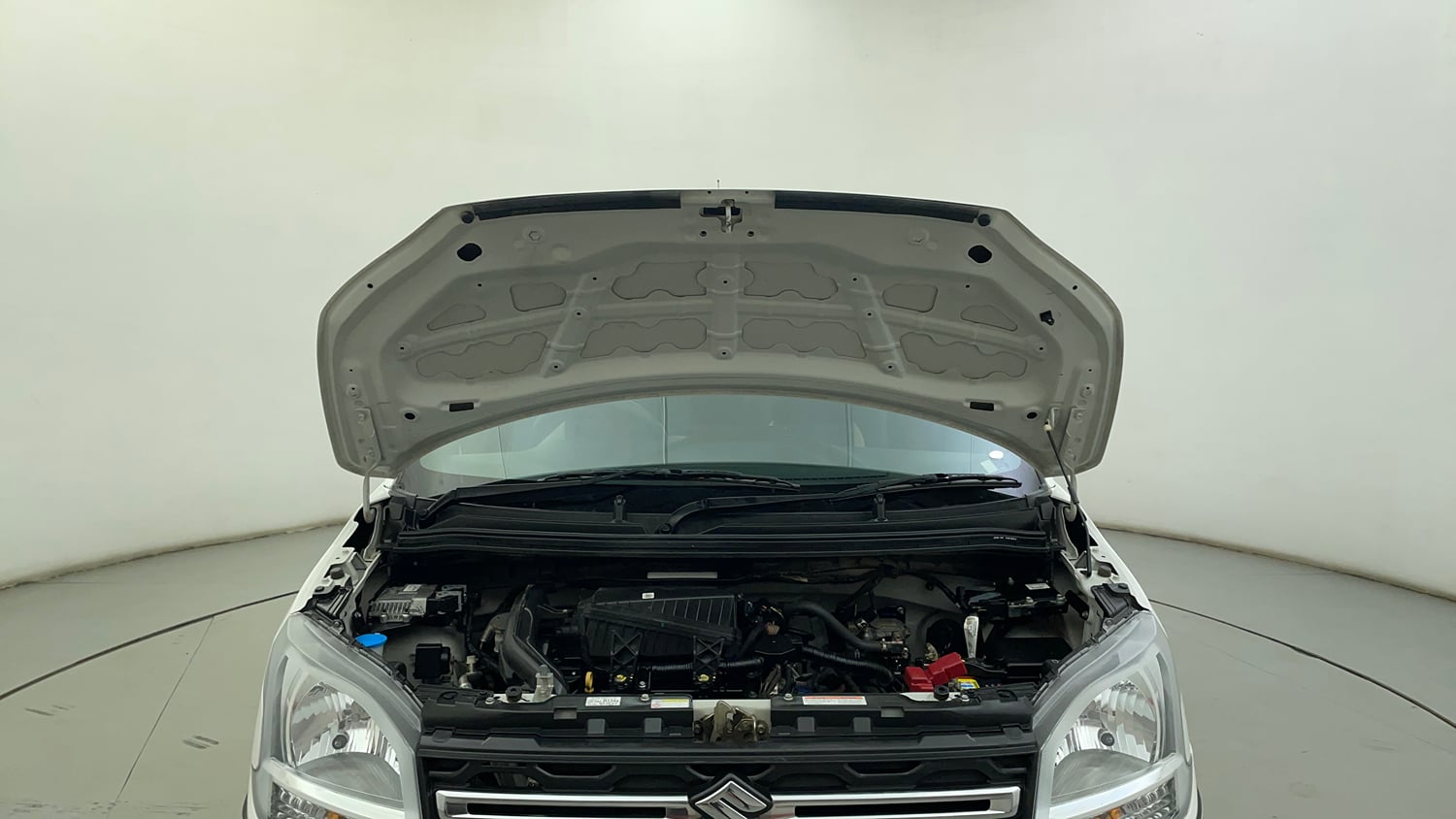 Used 2025 Maruti Suzuki Wagon R VXI 1.0 CNG Cng Manual engine ENGINE & BONNET OPEN FRONT VIEW