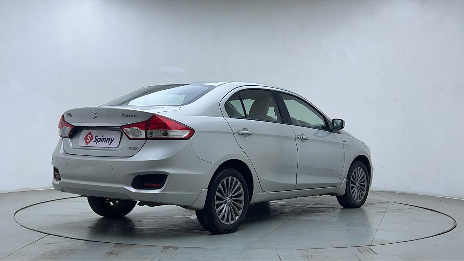 Used 2015 Maruti Suzuki Ciaz ZXi Petrol Manual exterior RIGHT REAR CORNER VIEW