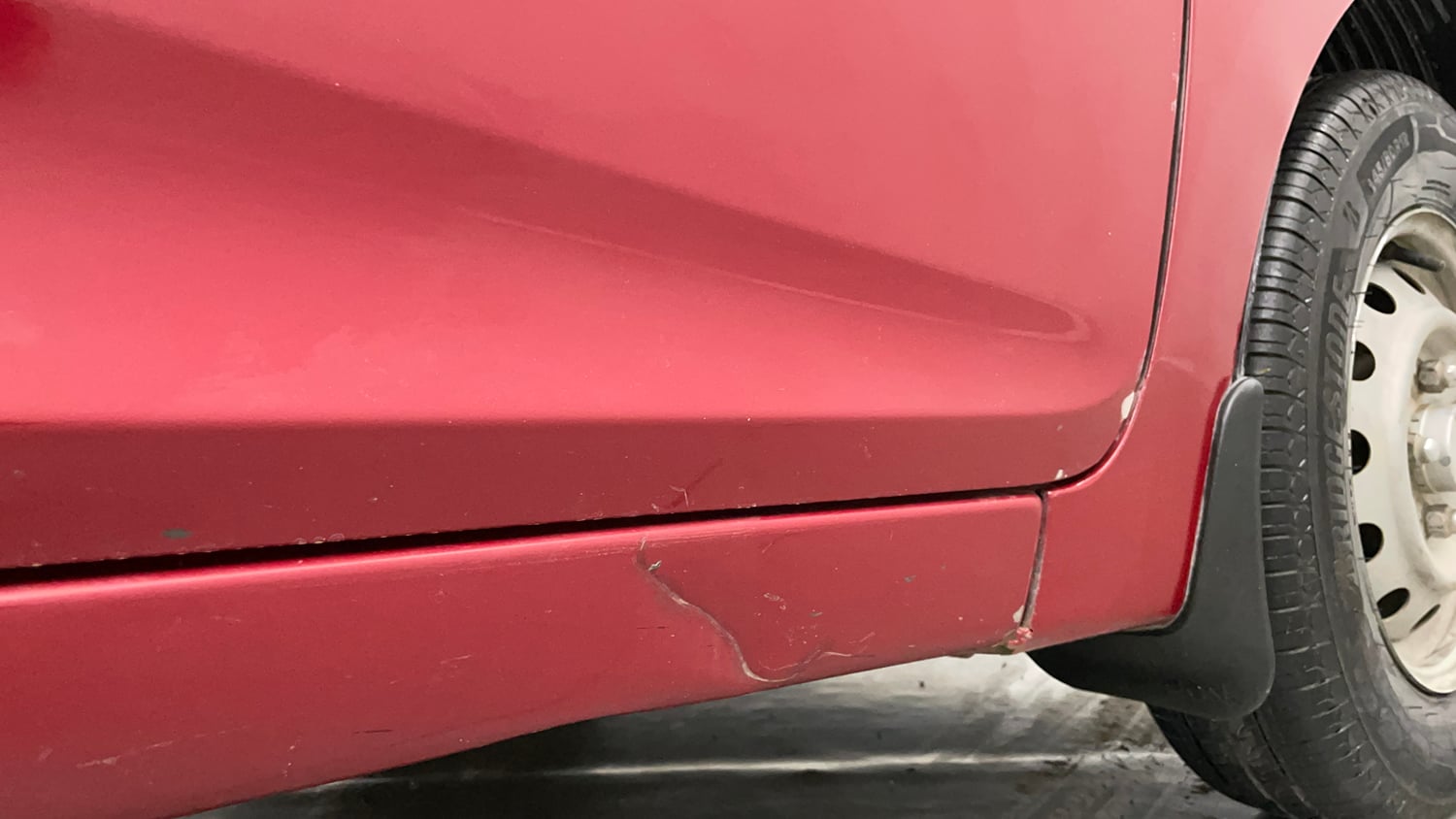 Used 2017 Hyundai Eon Era + Petrol Manual dents MINOR DENT
